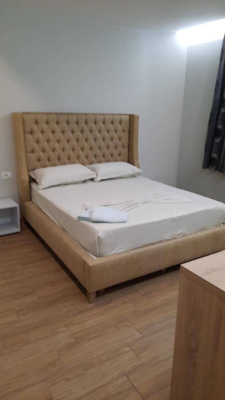 Luander Hotel Tirana Habitación foto